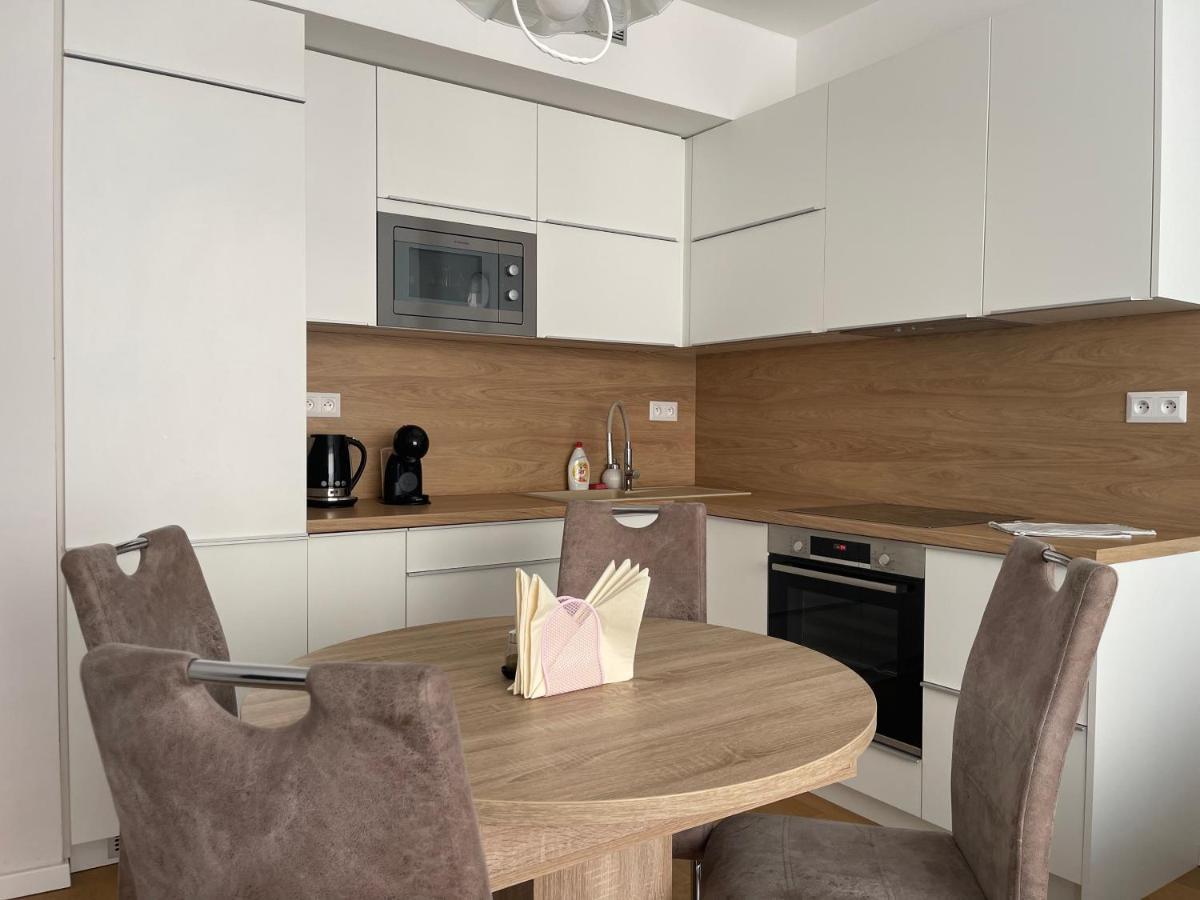Sag Sky Park Residence Free Parking And Wi-Fi براتسيلافا المظهر الخارجي الصورة